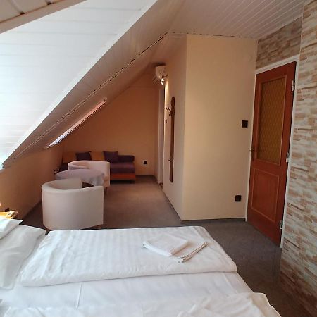 Emma Apartman Harkány Buitenkant foto