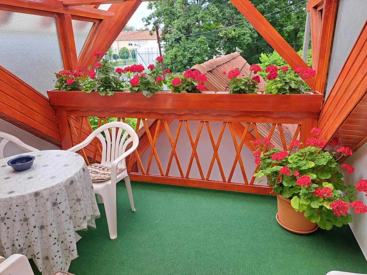 Emma Apartman Harkány Buitenkant foto